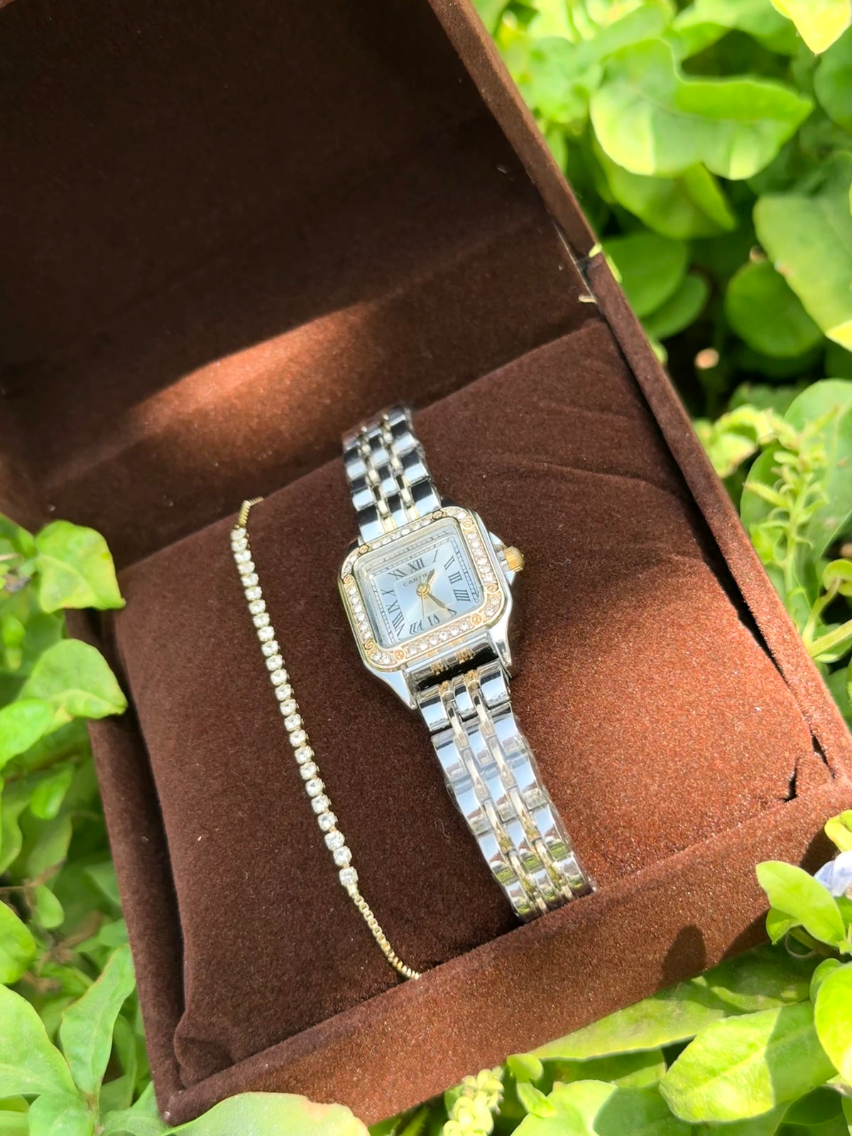 PACK AYLA :Coffret de 2 pièces: Montre Cartier + rivière + Coffret CADEAU🎀 + Packaging Offert 🎁