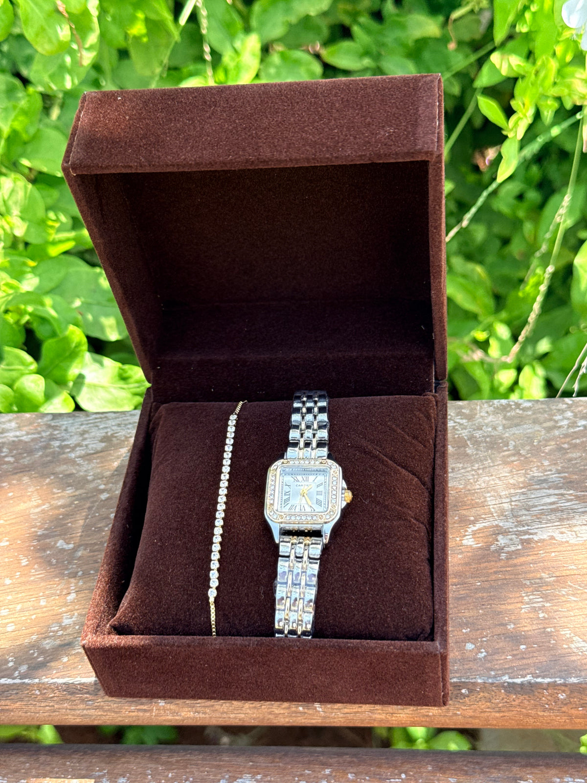 PACK AYLA :Coffret de 2 pièces: Montre Cartier + rivière + Coffret CADEAU🎀 + Packaging Offert 🎁