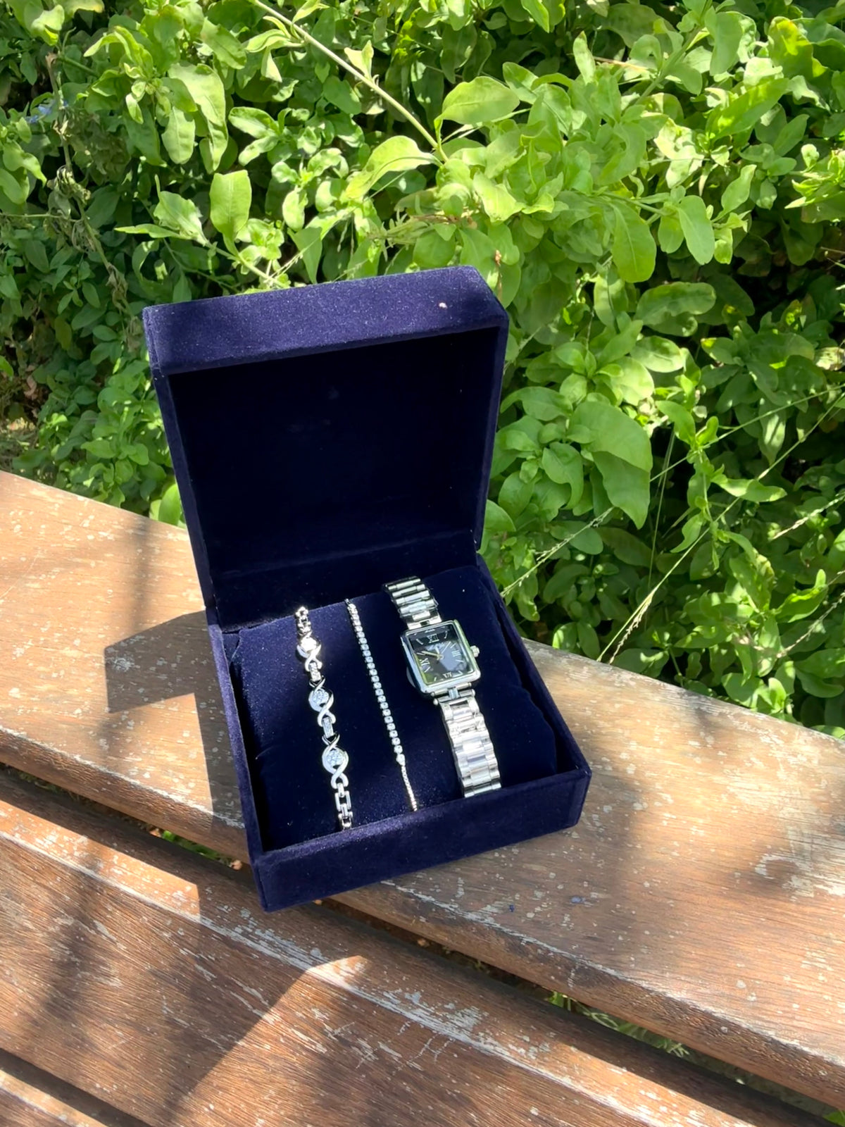 PACK CHARLOTTE :Coffret de 3 pièces: Montre + Gourmette + rivière + Coffret CADEAU🎀 + Packaging Offert 🎁