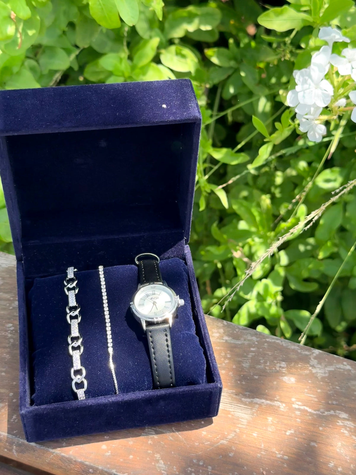 PACK ISABELLA :Coffret de 3 pièces: Montre + Gourmette + rivière + Coffret CADEAU🎀 + Packaging Offert 🎁