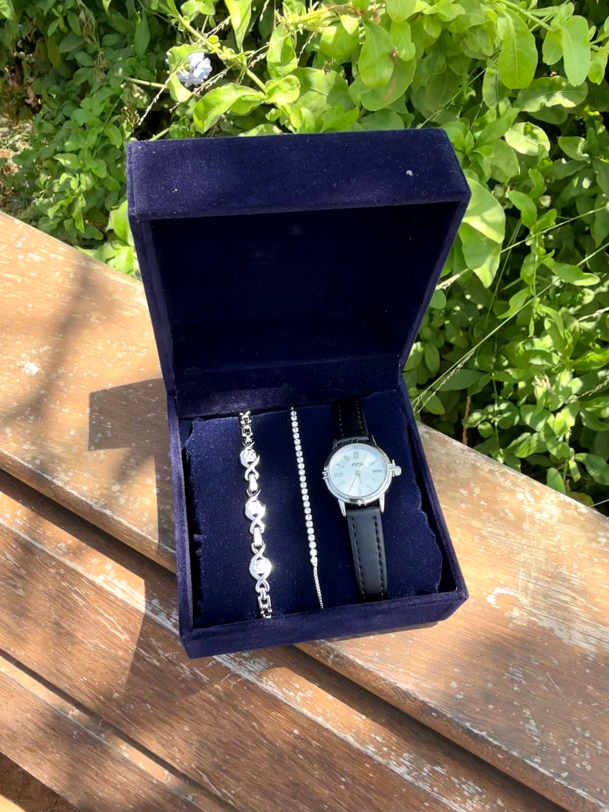 PACK AURABELLA :Coffret de 3 pièces: Montre + Gourmette + rivière + Coffret CADEAU🎀 + Packaging Offert 🎁