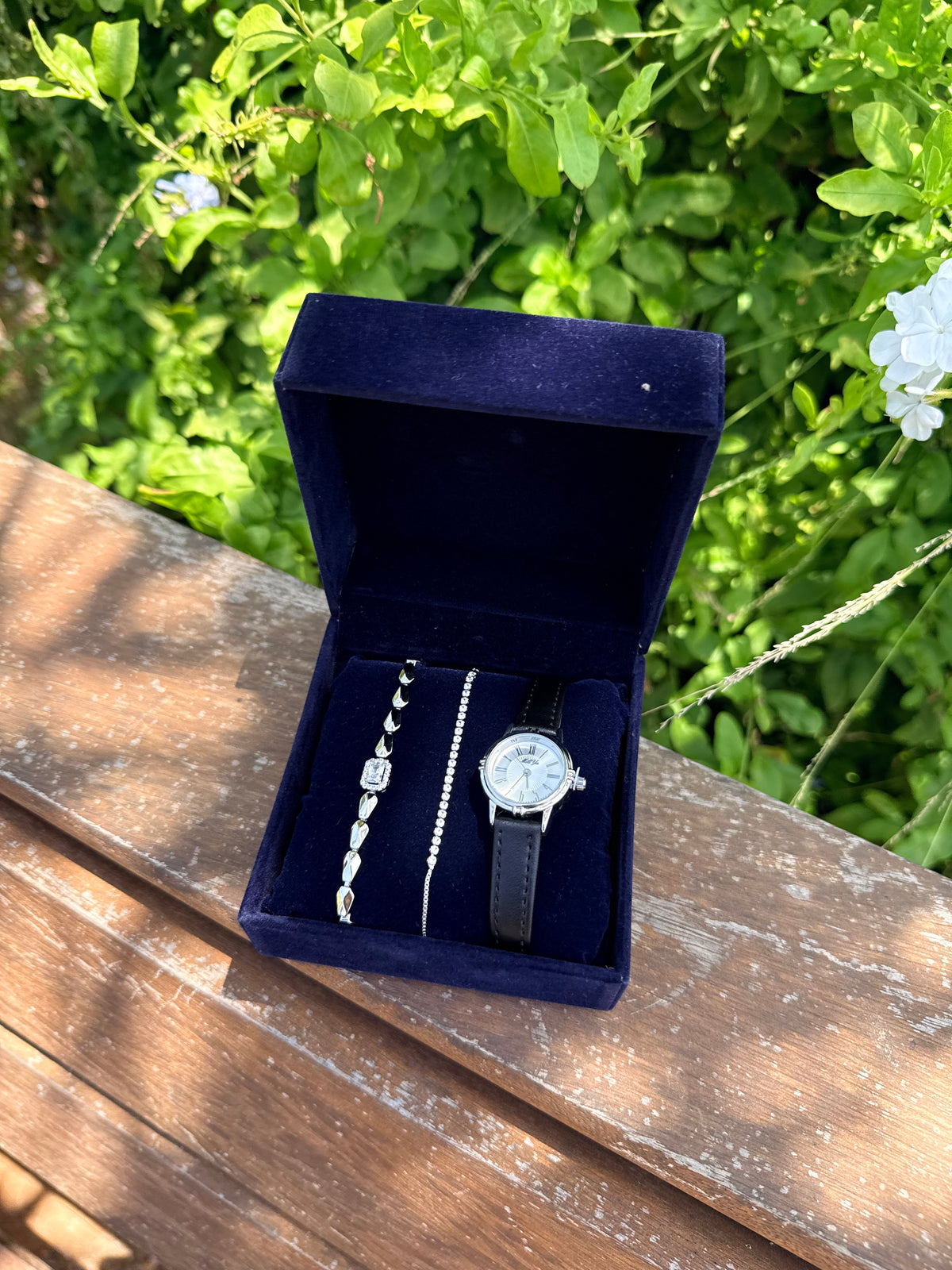PACK ELENA :Coffret de 3 pièces: Montre + Gourmette + rivière + Coffret CADEAU🎀 + Packaging Offert 🎁