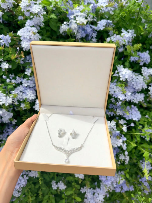 ELSA : Ensemble Collier avec ses boucles+ Coffret CADEAU🎁