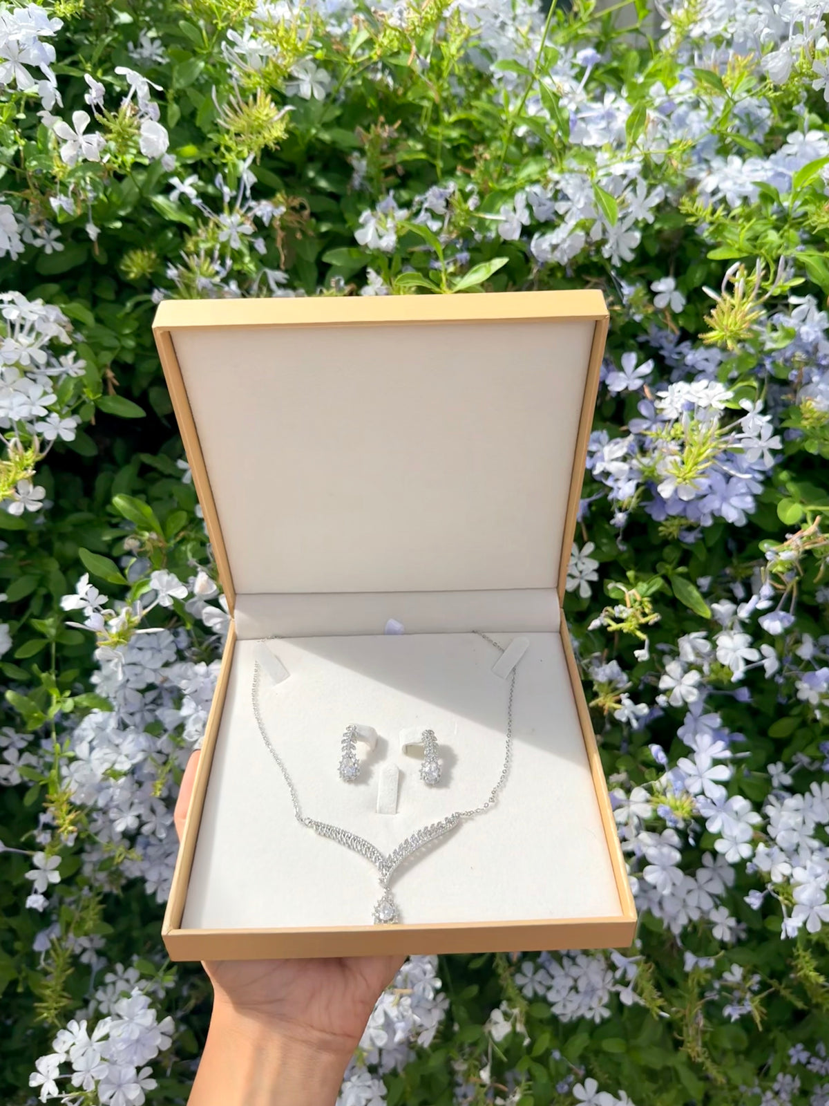 RAPUNZEL : Ensemble Collier avec ses boucles+ Coffret CADEAU🎁